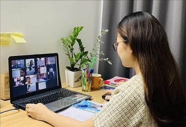 Đến năm 2025, đưa dạy và học trên môi trường số trở thành hoạt động giáo dục thiết yếu