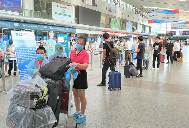 Từ 00 giờ ngày 15/5, người nhập cảnh vào Việt Nam không phải xét nghiệm Covid-19