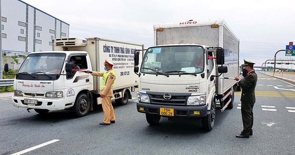 Không kiểm tra giấy xét nghiệm Covid-19 với người vận chuyển hàng hoá trong nội tỉnh