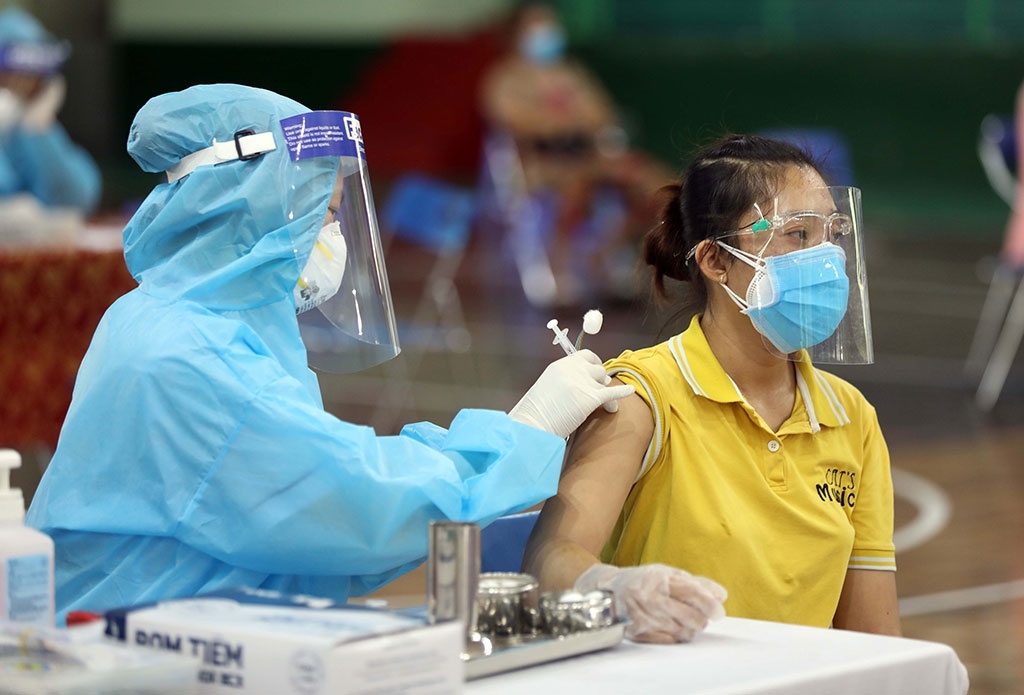 Bộ Y tế nghiêm cấm thu tiền tiêm vaccine COVID-19