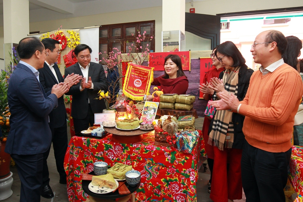 Ok365 Nhà Cái Uy Tín 2026 tổ chức Hội thi “Gói bánh chưng xanh - Chào Xuân Quý Mão 2023