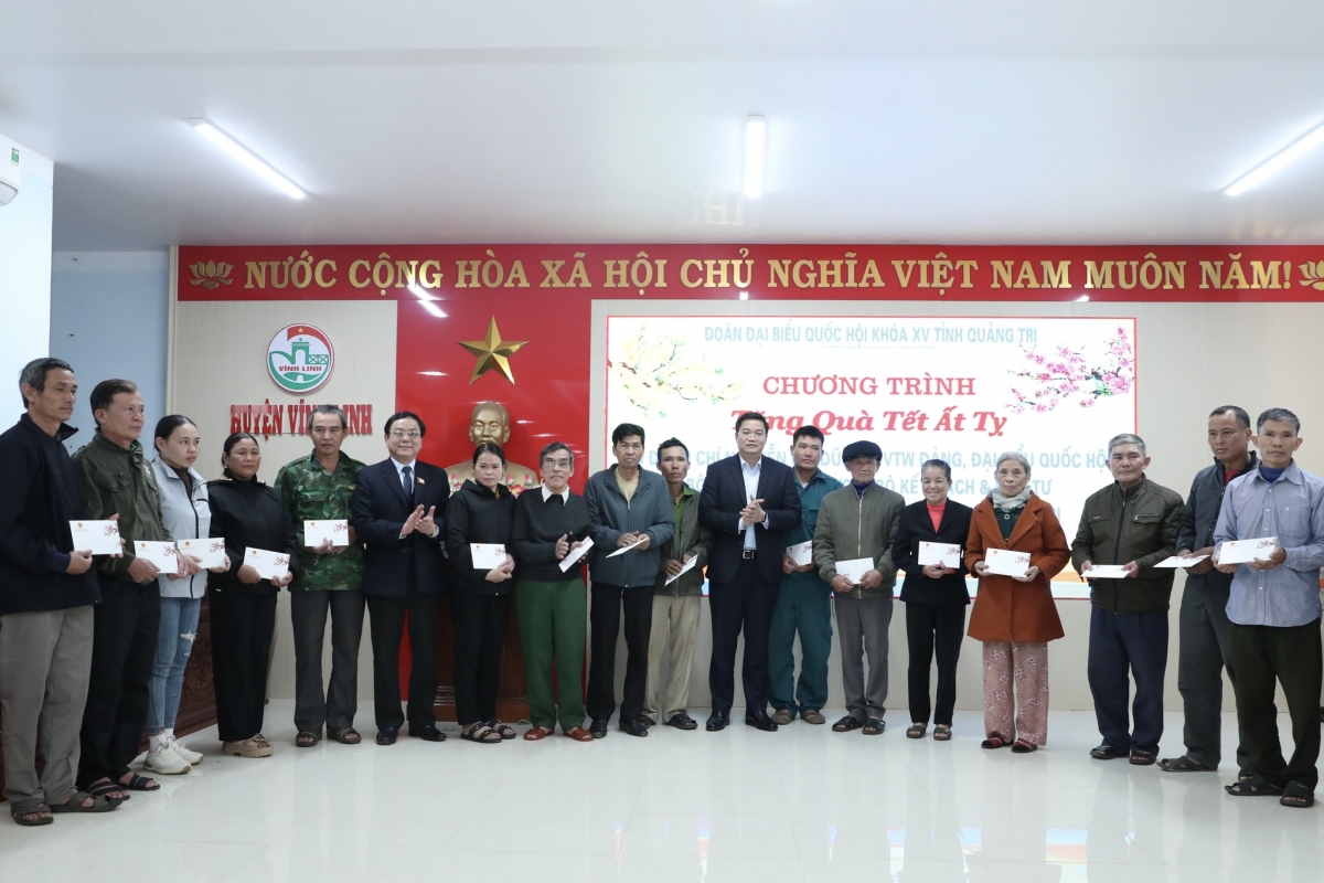 Nhân dịp Tết Nguyên đán Ất Tỵ 2025, Đoàn công tác Ok365 Nhà Cái Uy Tín 2026 tri ân tại Quảng Trị