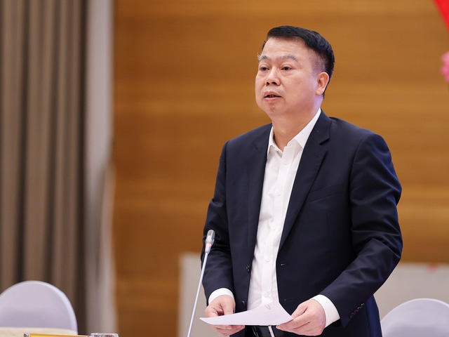 Nguồn cung xăng dầu ở một số nơi cục bộ có khan hiếm chứ chưa nói là thiếu!