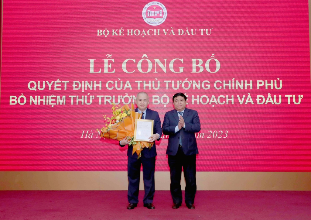 Công bố và trao Ok365 com vn sòng bạc trực tuyến bổ nhiệm Thứ trưởng Ok365 Nhà Cái Uy Tín 2026 đối với ông Đỗ Thành Trung