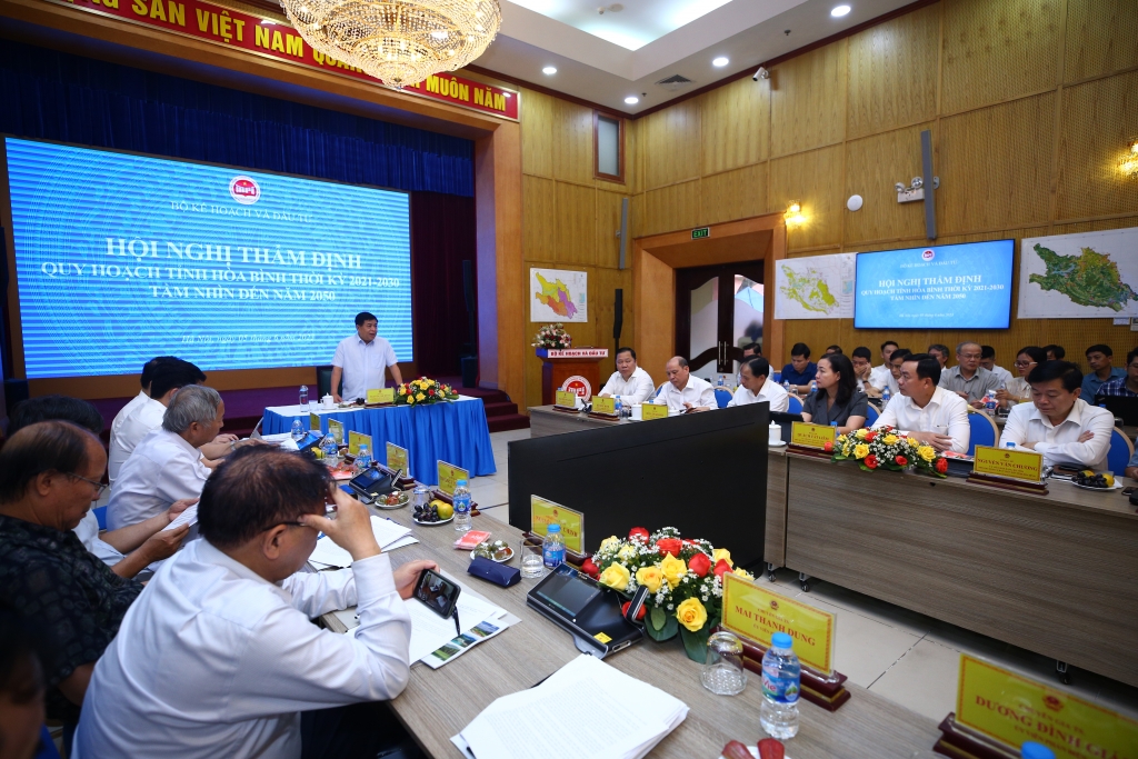 Mở ra những cơ hội phát triển mới và định hình các giá trị mới cho tỉnh Hòa Bình