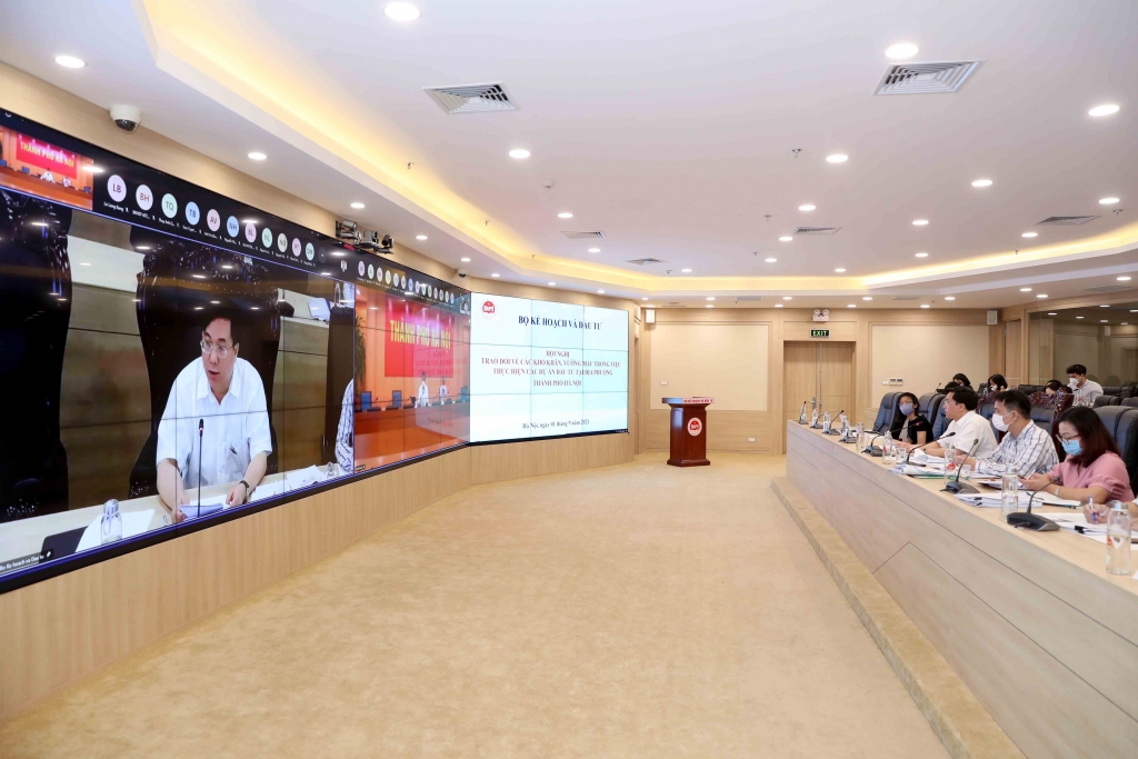 Trao đổi với TP. Hà Nội, 