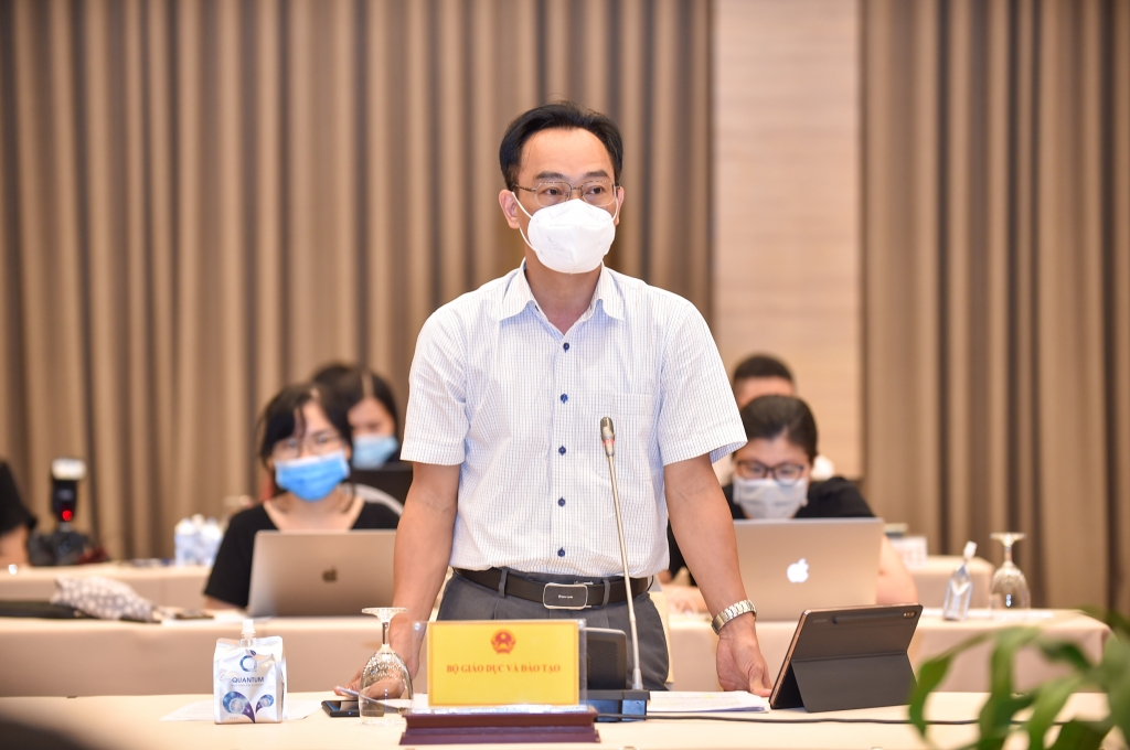 Lãnh đạo Bộ Ok36512 vip phiên bản mới và Đào tạo lý giải vì sao không lùi năm học!