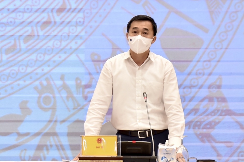 Thứ trưởng Bộ Y tế Trần Văn Thuấn: 