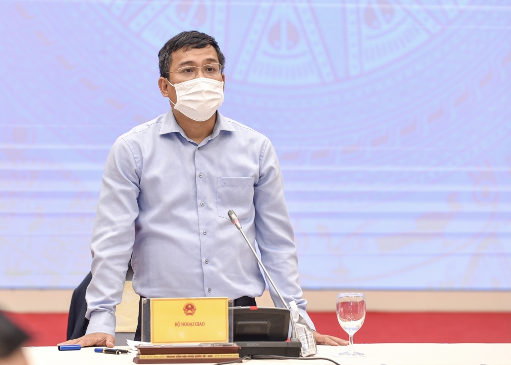 Thứ trưởng Bộ Y tế Trần Văn Thuấn: 