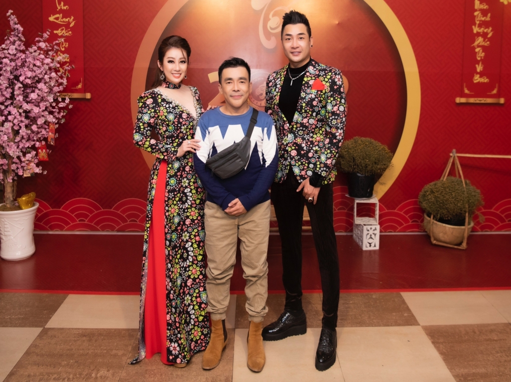 Đạo diễn Nguyễn Anh Tuấn gieo duyên cùng Kim Trang và Phạm Thành