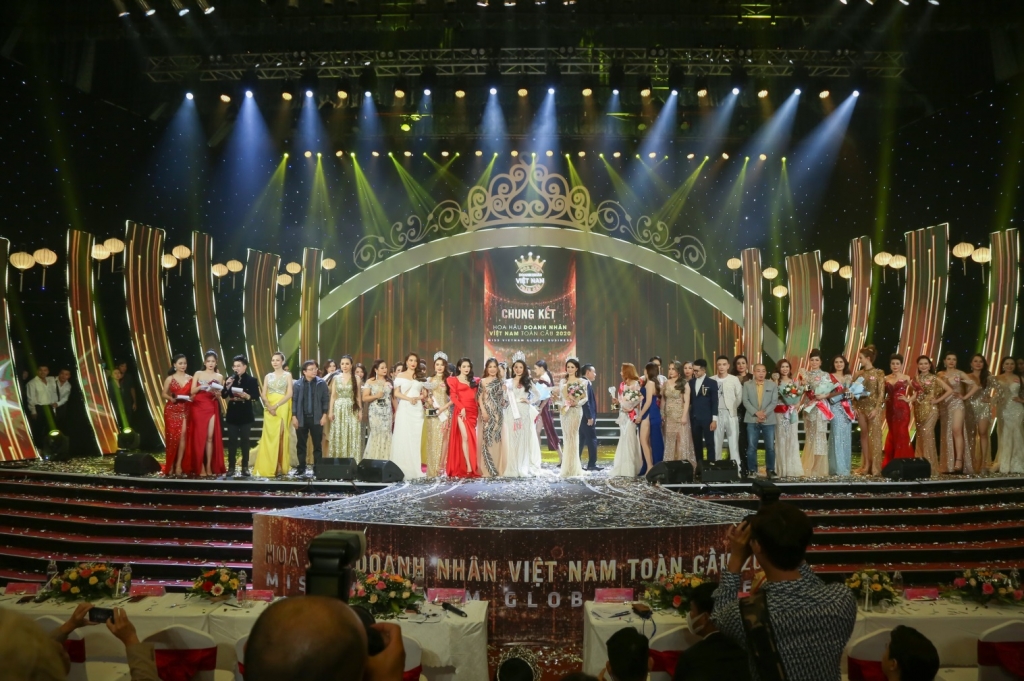 Cuộc thi “Nữ hoàng Doanh nhân đất Việt” và “Hoa hậu Doanh nhân Việt Nam toàn cầu - Miss Vietnam Global Business của Công ty TNHH Hãng Truyền Thông TOPSTAR là cuộc thi nhằm tôn vinh tài năng của các nữ doanh nhân Việt Nam