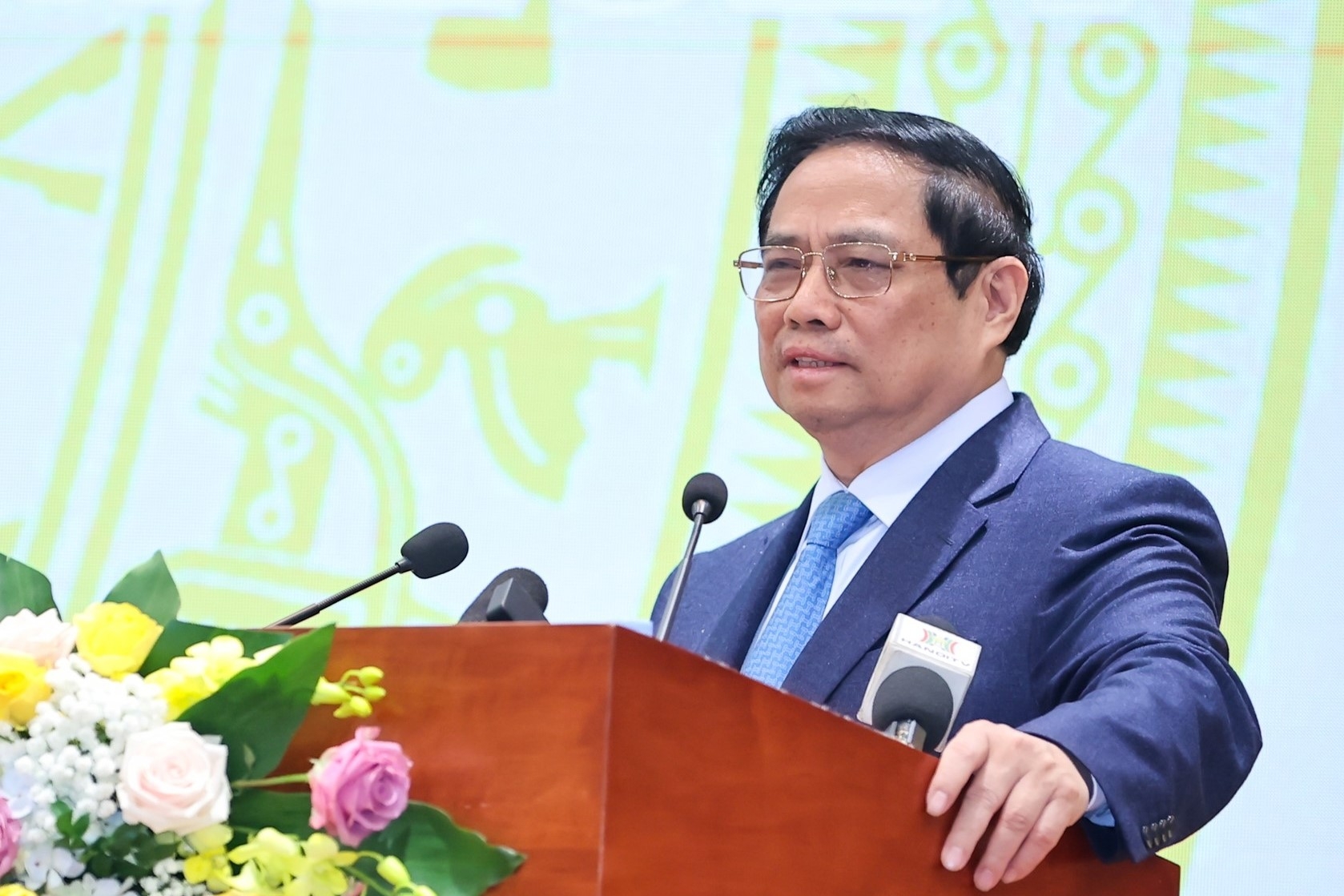 Tránh tình trạng người dân đến gửi tiền thì nhân viên Ok365 com vn nổ hũ giới thiệu những kênh Ok365 vina thể thao, casino, slot, bắn cá và xổ số có lợi nhuận cao hơn nhưng nhiều rủi ro