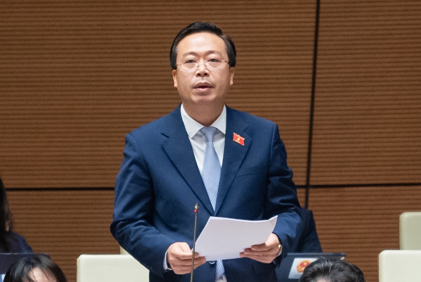 Cho phép các quy hoạch sử dụng đất được lập đồng thời, nhưng quy hoạch cấp cao hơn phải được phê duyệt trước quy hoạch thấp hơn