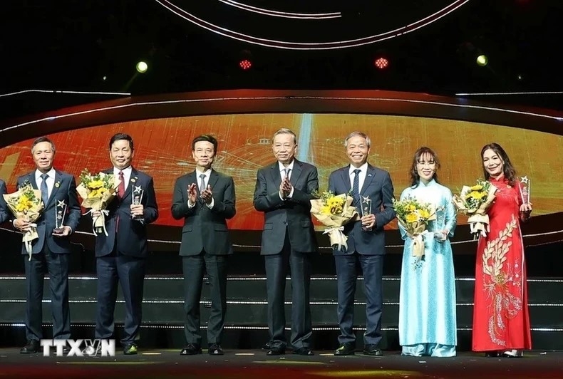 Các Link Nhà Cái Uy Tín 2026 | Đăng Ký +65k công nghệ số phải nỗ lực tự cường, tự chủ công nghệ và phát triển công nghệ chiến lược