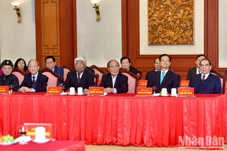 Tổng Bí thư Nguyễn Phú Trọng chúc sự nghiệp cách mạng của Đảng và nhân dân ta đạt được nhiều thắng lợi to lớn hơn nữa