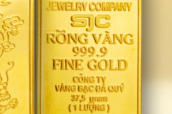 Khẩn trương hoàn thành đề xuất giải pháp quản lý hiệu quả thị trường vàng trong tình hình mới