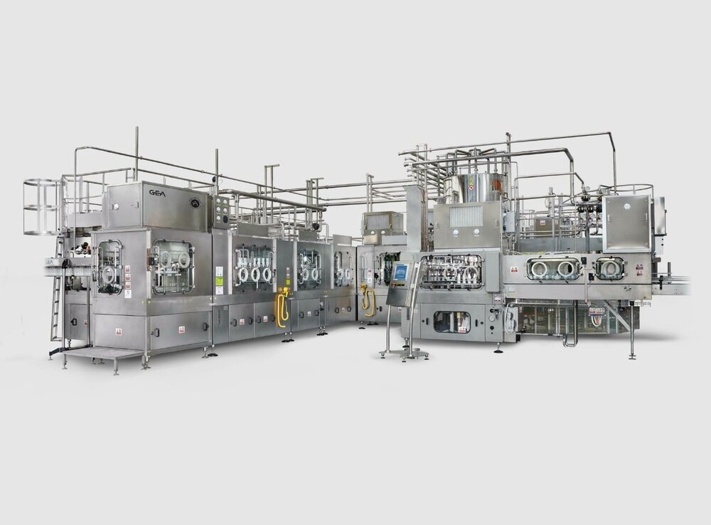 Buồng chiết lạnh vô trùng trong dây chuyền công nghệ chiết rót vô trùng Aseptic. Ảnh: Tân Hiệp Phát
