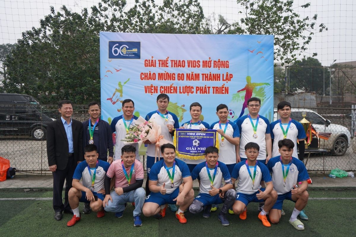 Sôi nổi giải thể thao chào mừng kỷ niệm 60 năm thành lập Viện Chiến lược phát triển