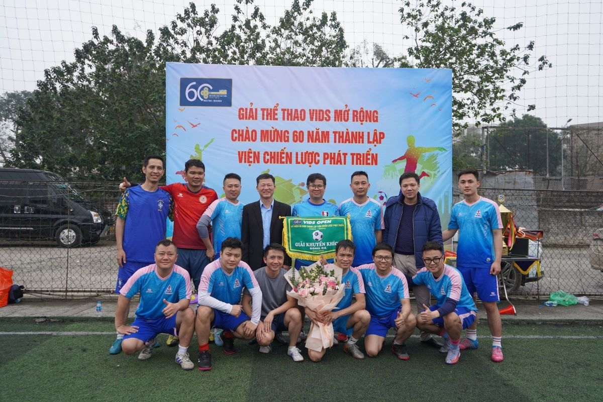 Sôi nổi giải thể thao chào mừng kỷ niệm 60 năm thành lập Viện Chiến lược phát triển