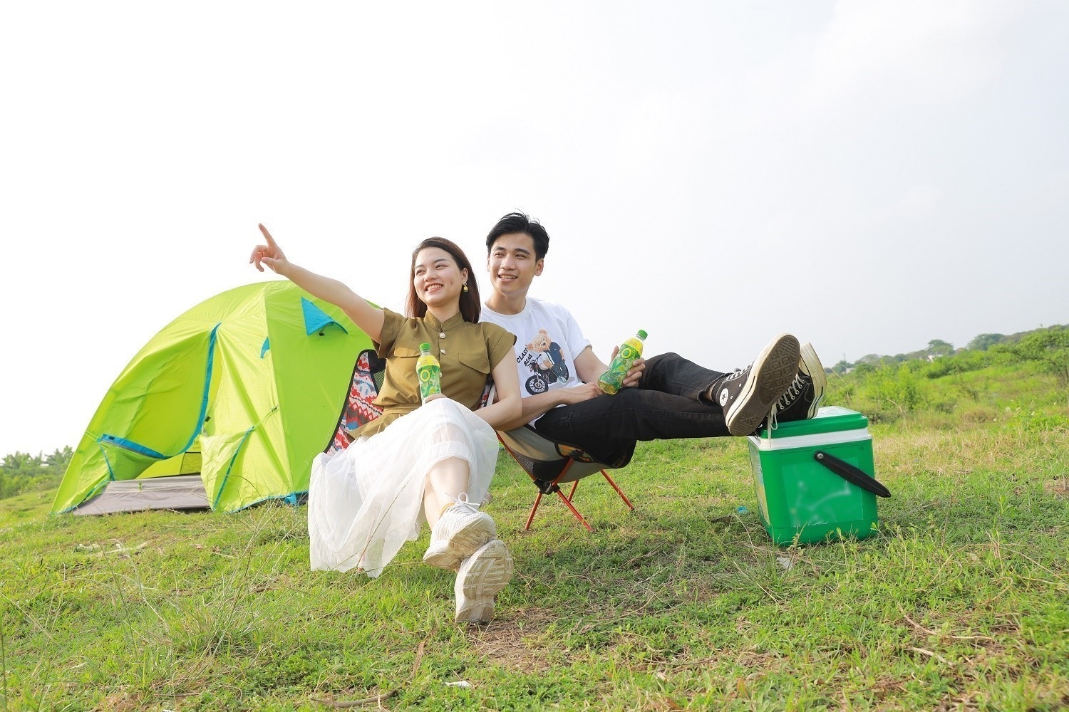 Du lịch, dã ngoại, thưởng trà và 1.001 cách người trẻ xua tan căng thẳng ngày nắng nóng
