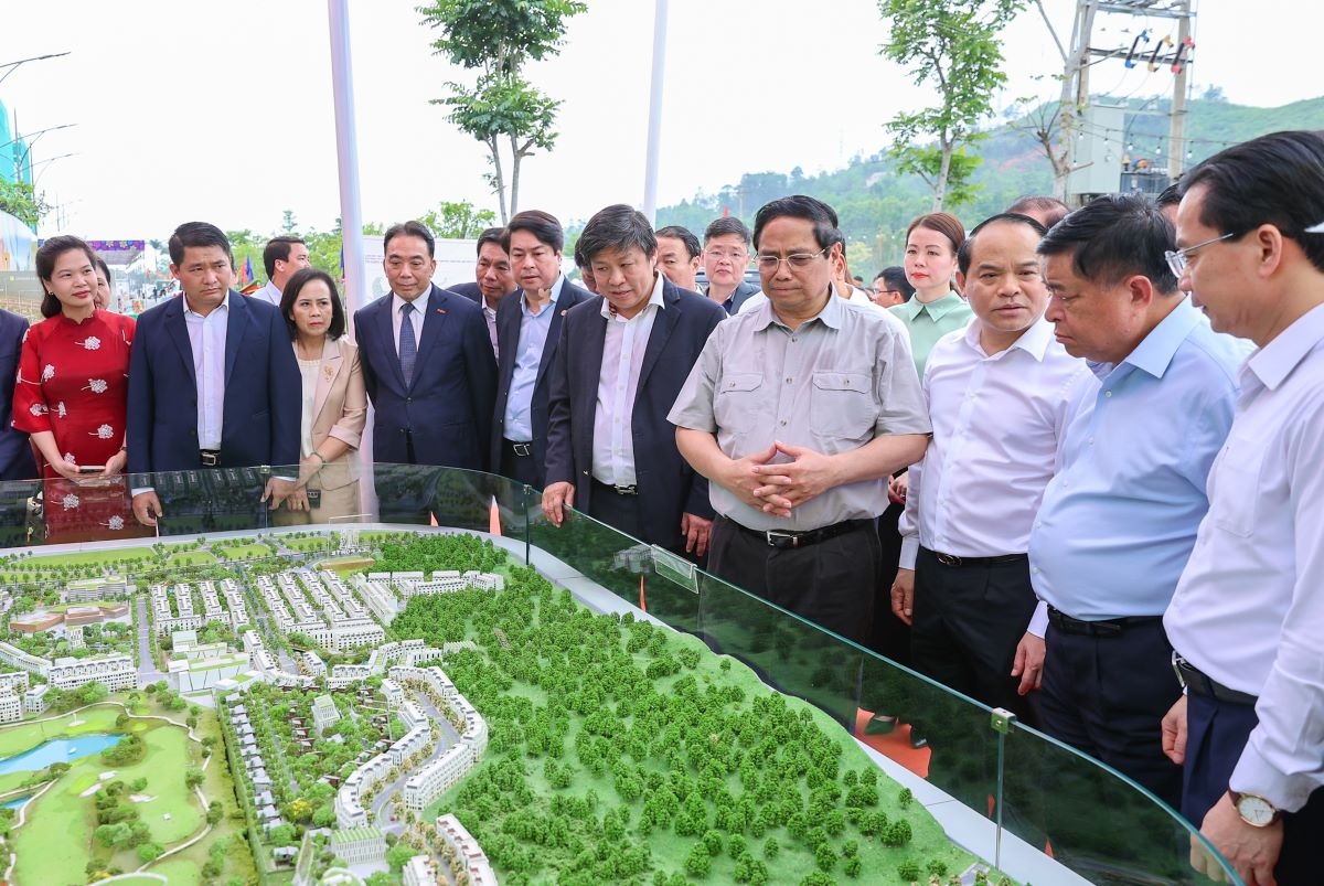Thăm cửa khẩu Hữu Nghị, Thủ tướng Phạm Minh Chính lưu ý việc phân cấp, phân quyền; tạo thuận lợi cho người dân, Link Nhà Cái Uy Tín 2026 | Đăng Ký +65k…