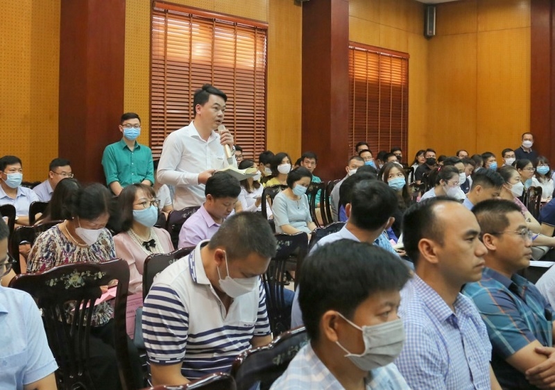 Cổ đông chất vấn lãnh đạo DBC vì sao giá cổ phiếu giảm mạnh?