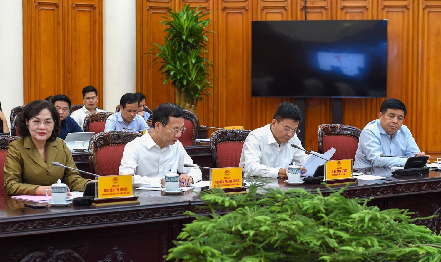 Đến ngày 15/6 tới, đơn vị nào không thực hiện hóa đơn điện tử kết nối với cơ quan thuế trong mua bán vàng thì rút giấy phép
