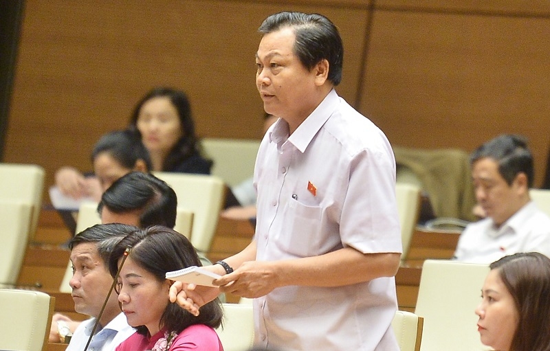Đại biểu Quốc hội chất vấn Thống đốc Nguyễn Thị Hồng về mối lo nợ xấu tăng
