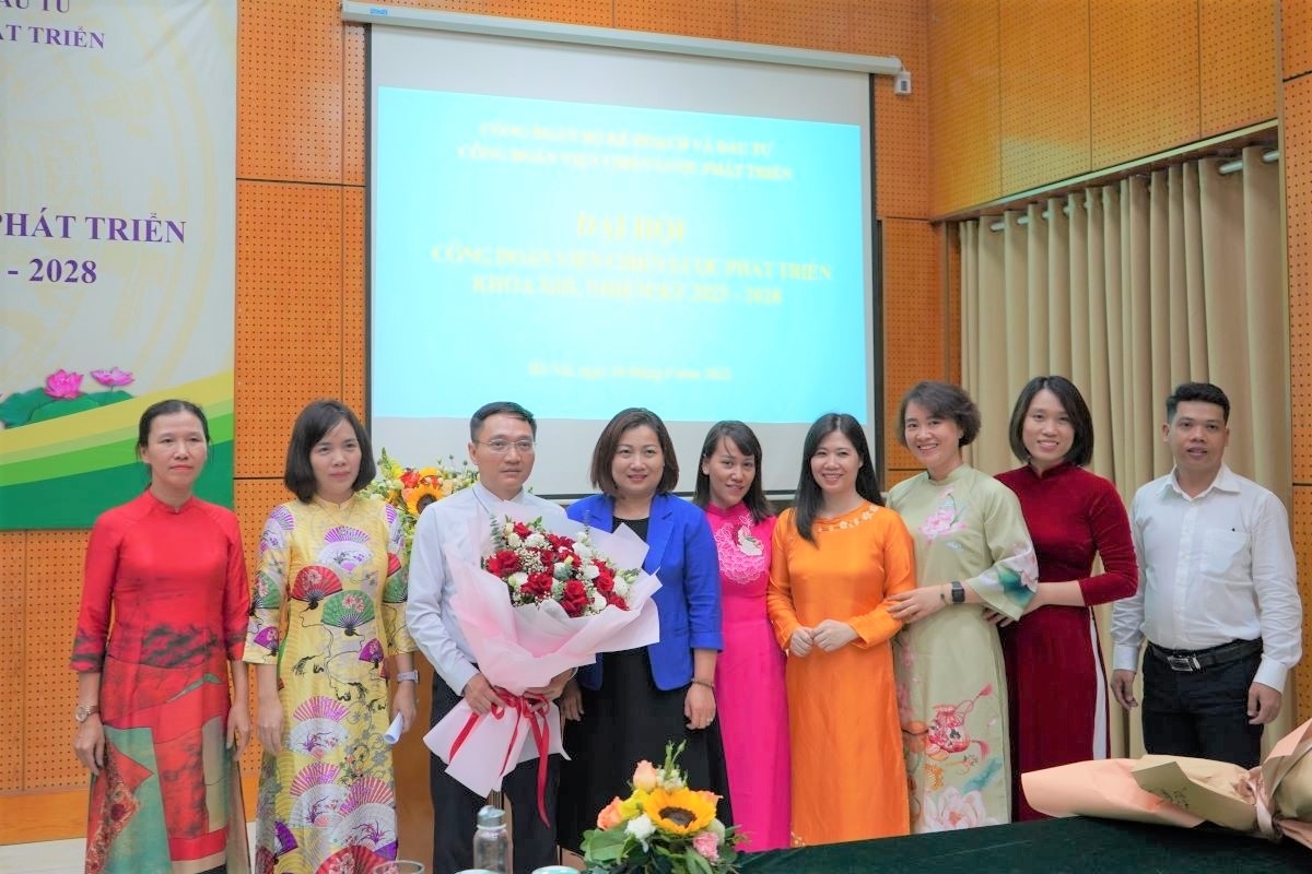 Tổ chức thành công Đại hội công đoàn Viện Chiến lược phát triển