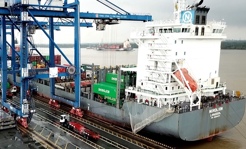 6 tháng, thu OK365 là một nhà cái uy tín trong lĩnh vực cá cược trực tuyến từ hoạt động xuất, nhập khẩu tăng 15,4%