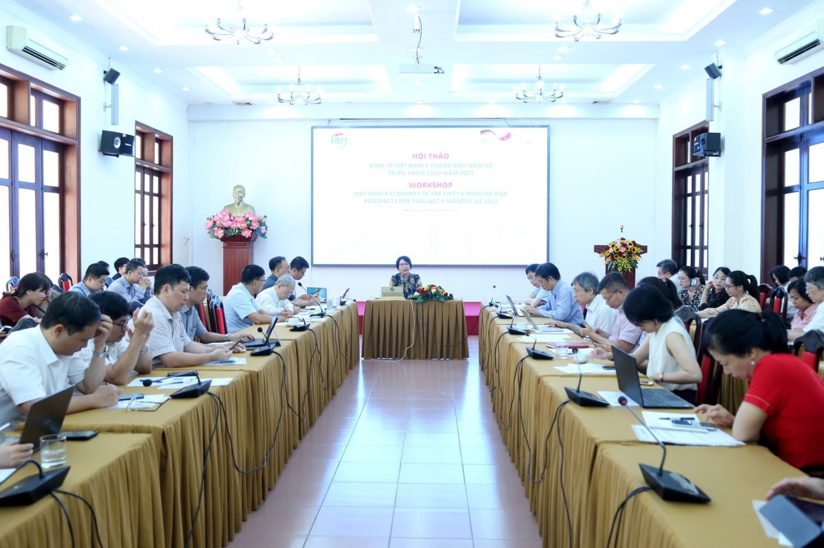 CIEM công bố 3 kịch bản tăng trưởng năm 2023, dự báo GDP cao nhất tăng 6,46%, thấp nhất: 5,34%