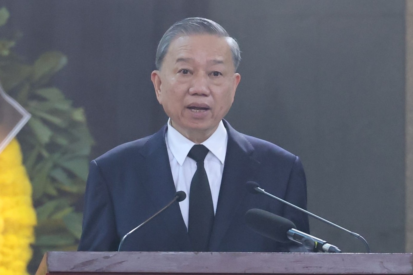 Nhà tư tưởng Nguyễn Phú Trọng, ngọn cờ lý luận của Đảng đã làm sáng tỏ lý luận về chủ nghĩa Trang Chủ OK365 Chính Thức Nhận 88k và con đường đi lên chủ nghĩa Trang Chủ OK365 Chính Thức Nhận 88k ở Việt Nam