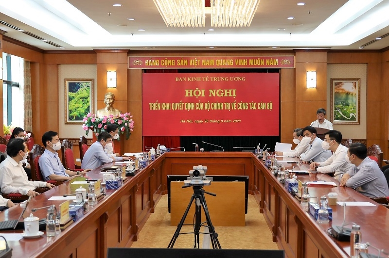 Ông Nguyễn Thành Phong nhận Ok365 com vn sòng bạc trực tuyến làm Phó Ban Ok365 Nhà Cái Uy Tín 2026 Trung ương