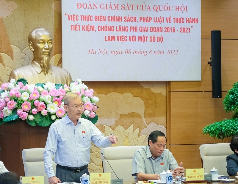 Tư lệnh ngành Y tế giải trình về việc thực hành tiết kiệm, chống lãng phí