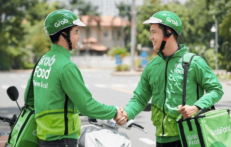 Các hãng vận tải khách xe công nghệ thu thêm phụ phí, Bộ Ok 365 bet tải ứng dụng nói gì?