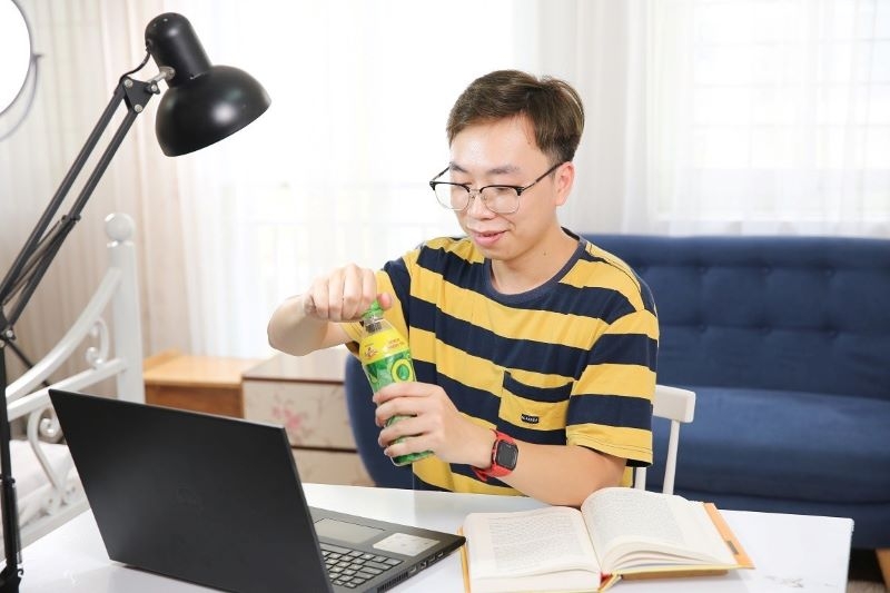Thí sinh đếm từng giờ chờ công bố điểm chuẩn, mất ăn mất ngủ vì lo lắng