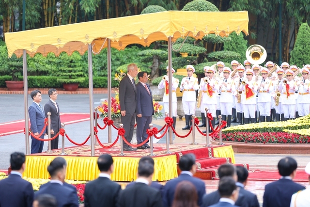 Thủ tướng Phạm Minh Chính và Thủ tướng Lý Hiển Long trao đổi thực chất về các biện pháp nhằm tạo đột phá trong quan hệ hai nước