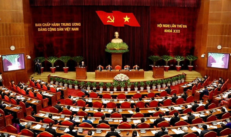 Bộ Chính trị khuyến khích cán bộ năng động, sáng tạo vì lợi ích chung