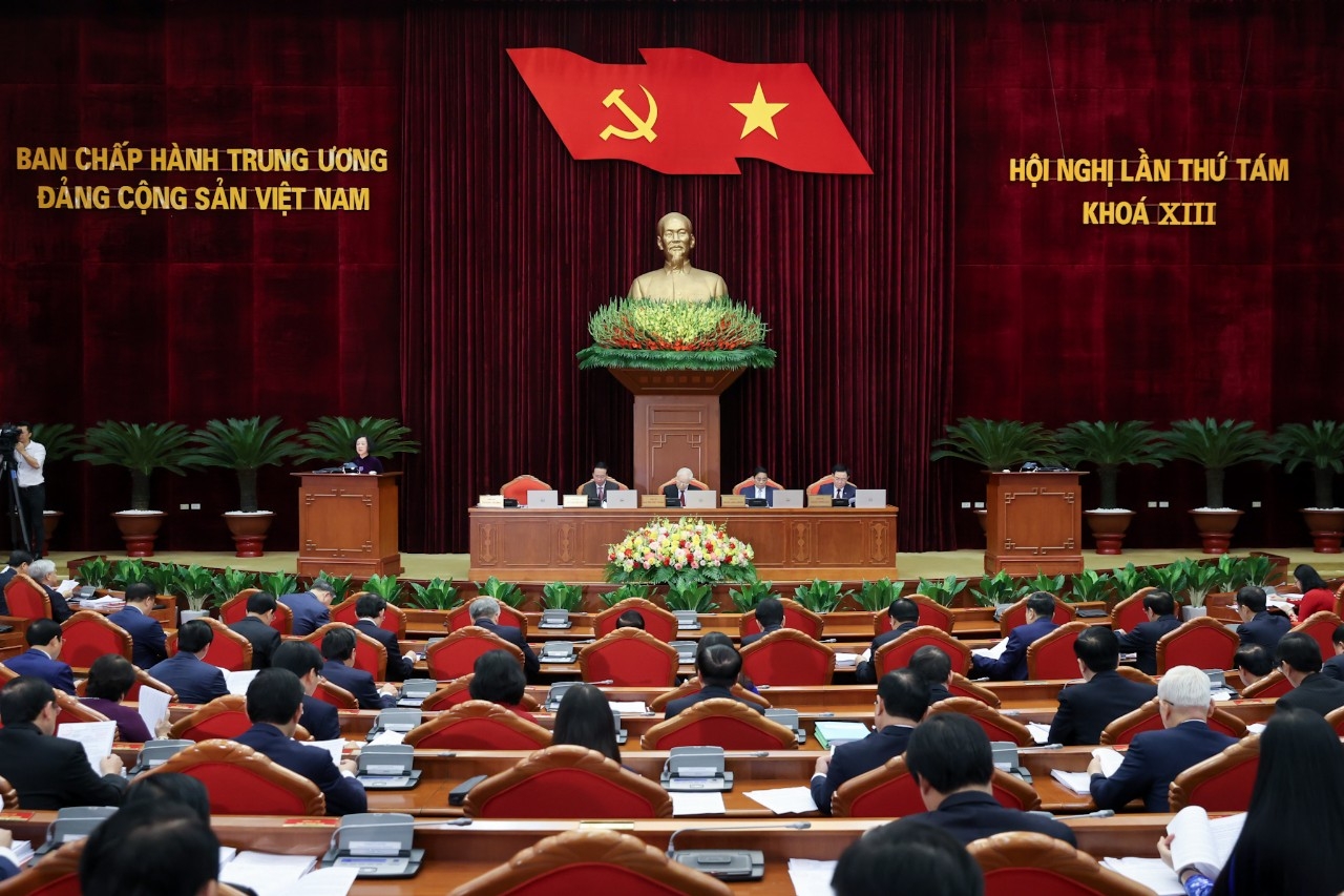 Hội nghị Trung ương lần thứ 8 xem xét, Ok365 com vn sòng bạc trực tuyến nhiều vấn đề trọng đại