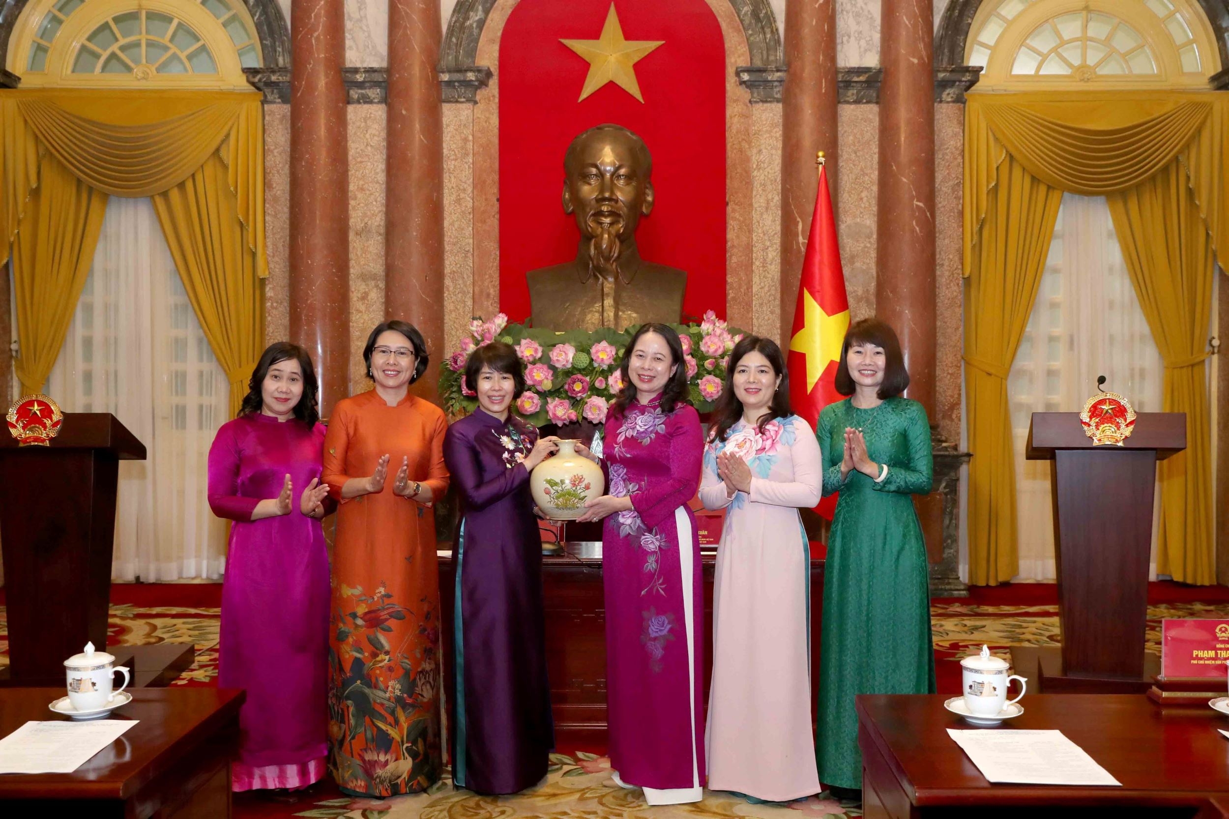 Phụ nữ ngành Kế hoạch và Ok365 vina thể thao, casino, slot, bắn cá và xổ số cần có những đề xuất, hoạch định chính sách ngày càng nhân văn