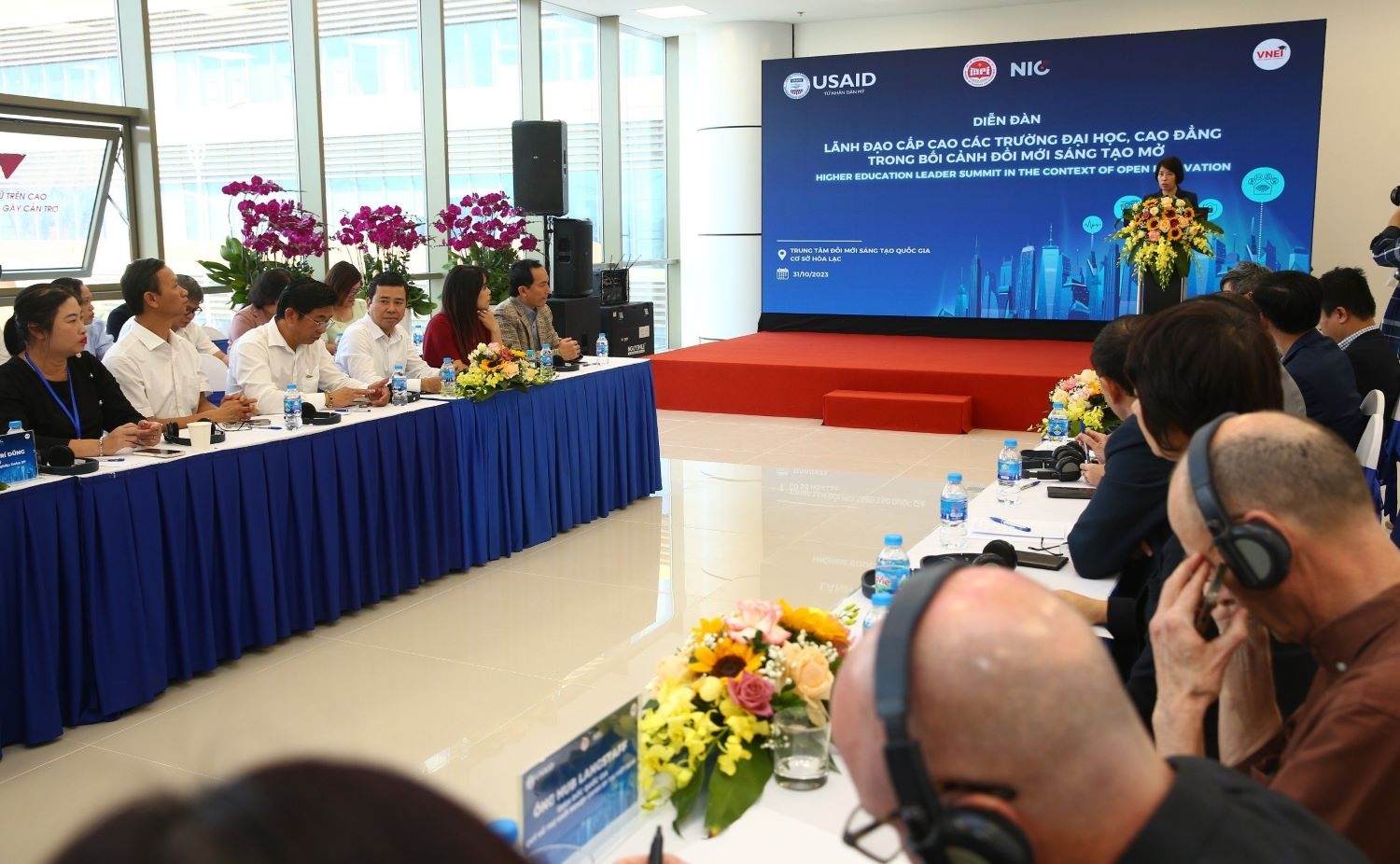 Để thay đổi, chúng ta cần đổi mới sáng tạo mở