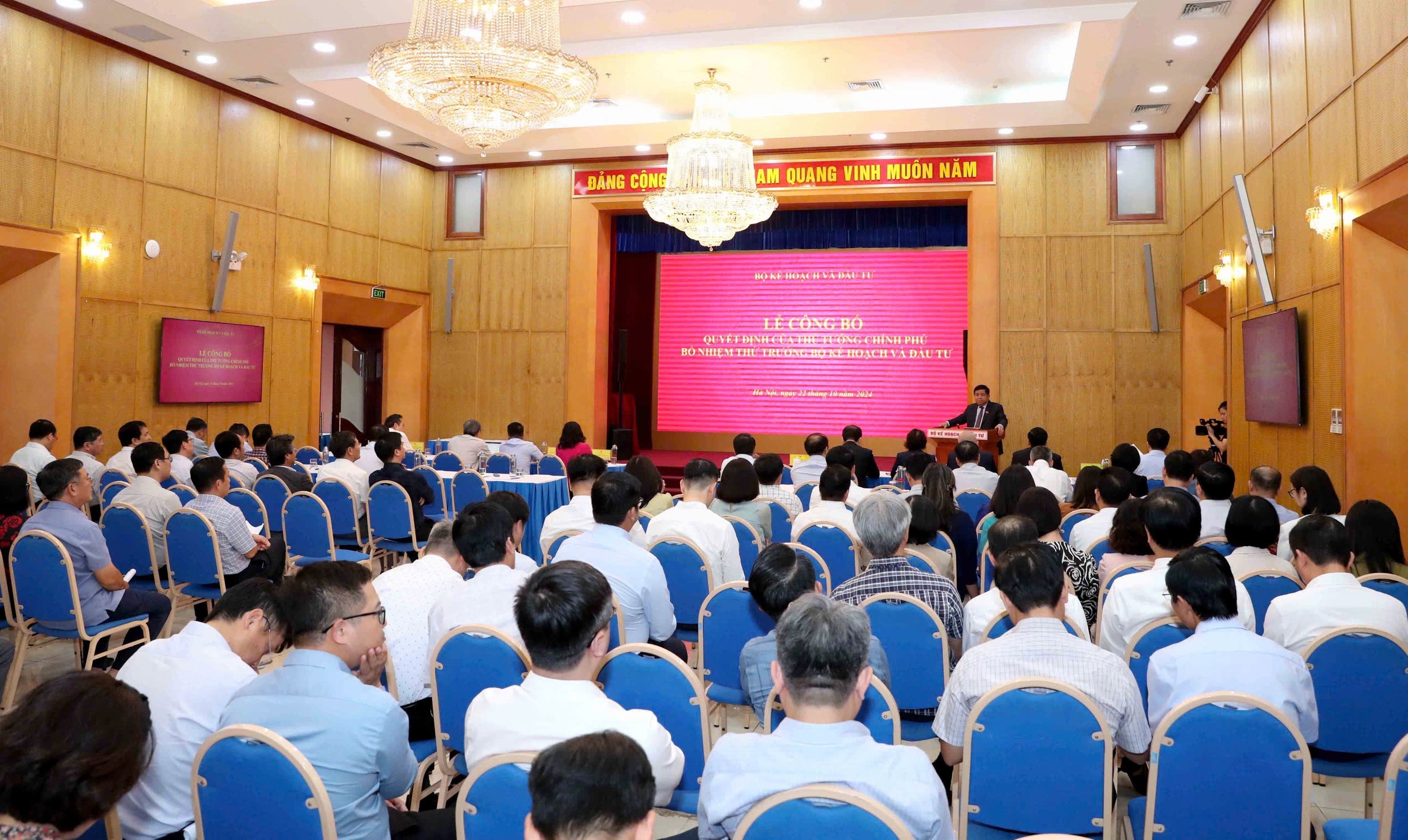 Trao Ok365 com vn sòng bạc trực tuyến của Thủ tướng bổ nhiệm Thứ trưởng Ok365 Nhà Cái Uy Tín 2026  cho ông Nguyễn Đức Tâm, Bộ trưởng Nguyễn Chí Dũng chia sẻ nhiều tâm huyết
