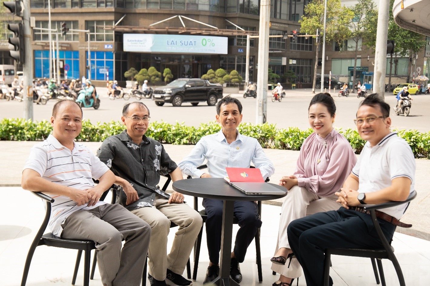 Huy động nhân dân đồng hành Đăng ký OK365.COM nhận về ngay 365K Chiến lược Dữ liệu Quốc gia và hành trình góp ý Luật Dữ liệu
