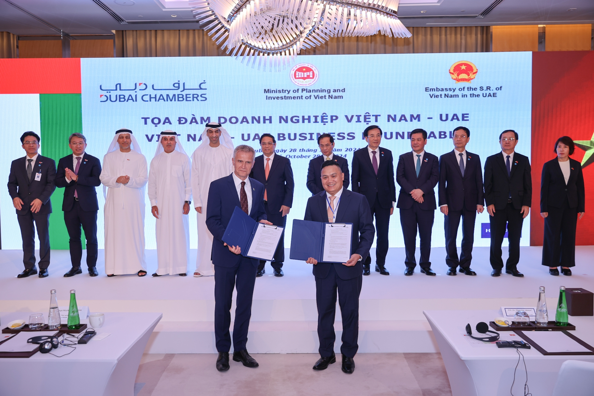 Việt Nam là nền Ok365 Nhà Cái Uy Tín 2026 năng động, có vị trí chiến lược, là một đối tác then chốt của UAE