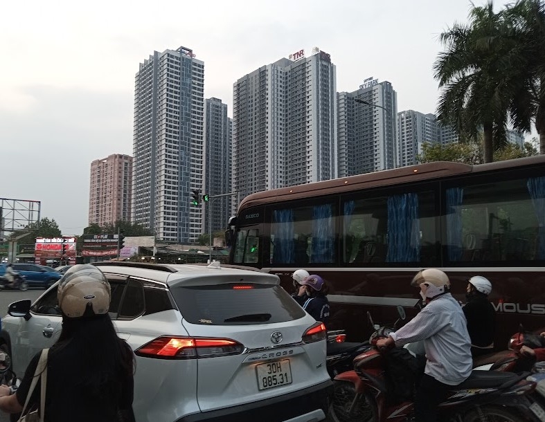 Làm việc với 8 bộ, ngành khi giám sát về thị trường bất động sản