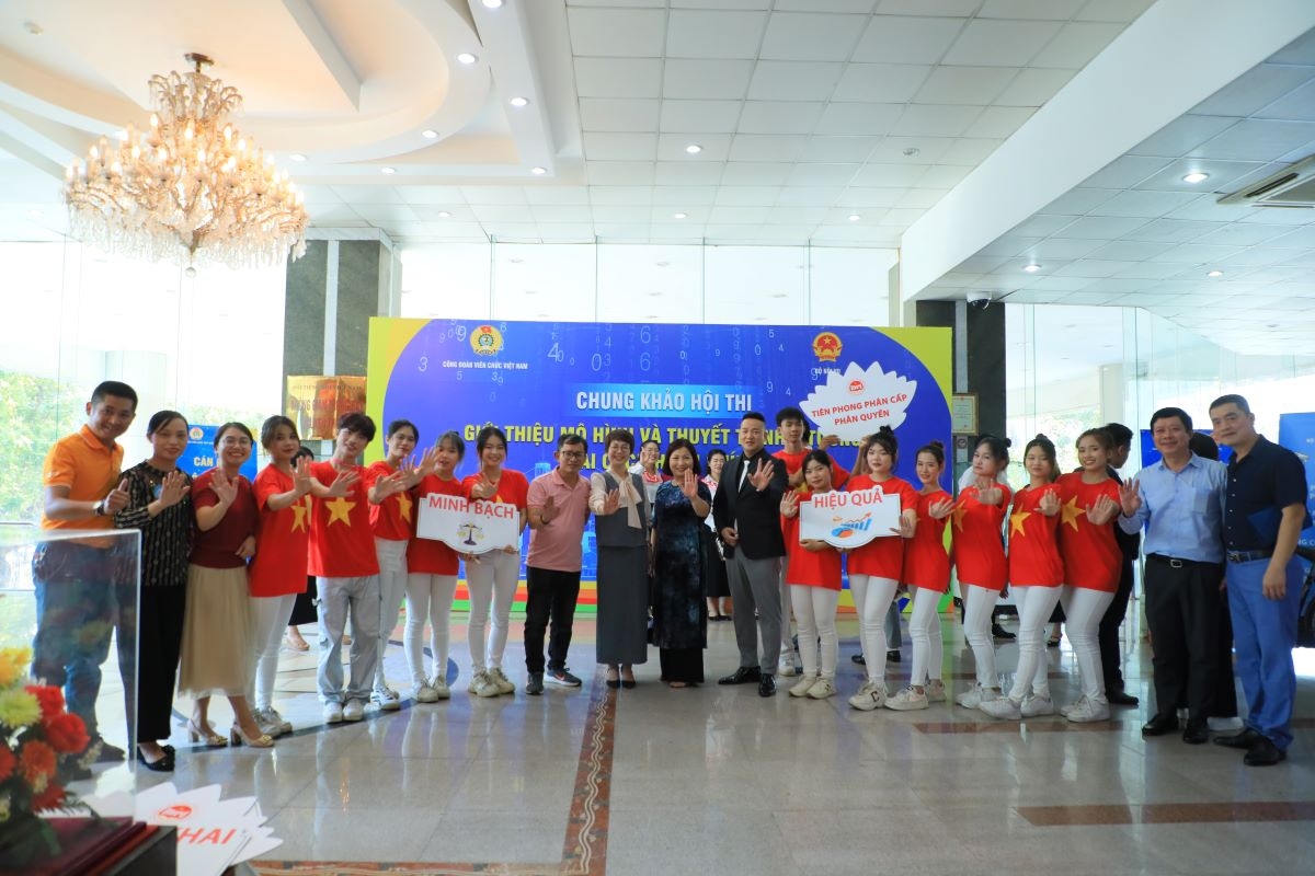 Hội thi "Giới thiệu mô hình và thuyết minh ý tưởng cải cách Ok 365 vina nổ hũ" là một điểm nhấn trong công cuộc đổi mới cải cách Ok 365 vina nổ hũ