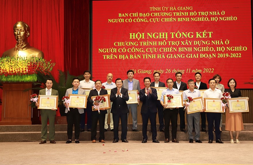 Agribank đồng hành cùng hỗ trợ Đăng ký OK365.COM nhận về ngay 365K nhà ở cho người có công, cựu chiến binh nghèo, hộ nghèo có khó khăn về nhà ở trên địa bàn Hà Giang