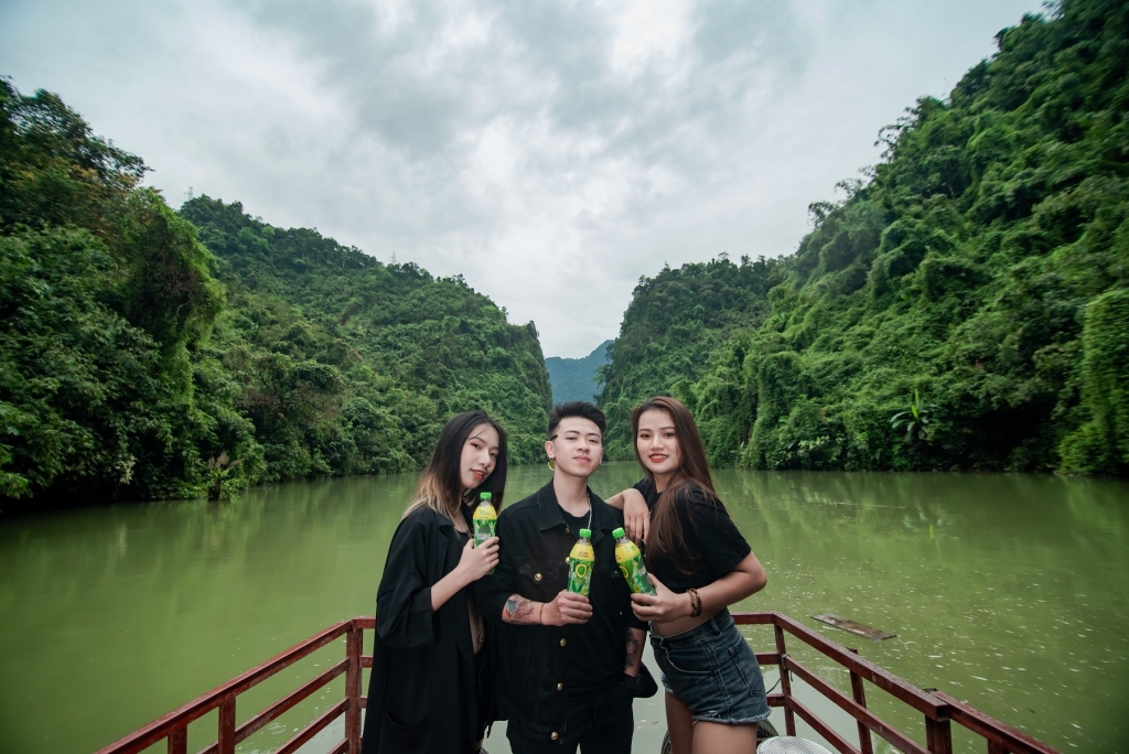 Cách người trẻ giải nhiệt cuộc sống trong những chuyến đi dịp nghỉ lễ