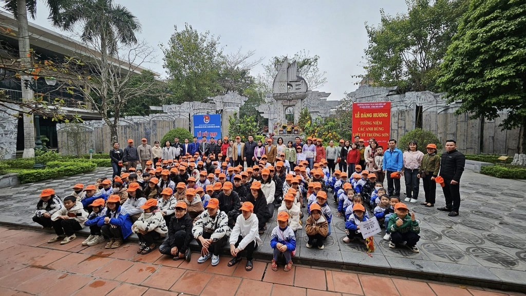 Trường PTDTBT TH&THCS Độc Lập (tỉnh Hòa Bình): Chú trọng nâng cao chất lượng Ok36512 vip phiên bản mới, tạo điều kiện tối ưu cho Trang Chủ OK365 Chính Thức Nhận 88k phát triển toàn diện