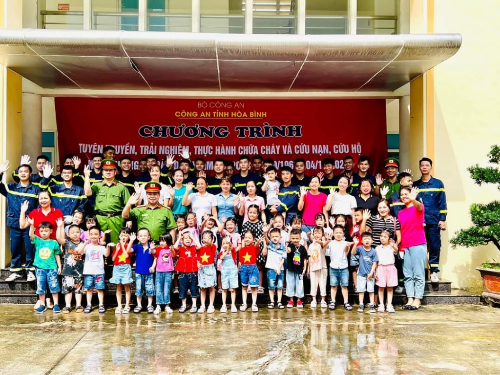 Trường Mầm non Tân Hòa A: tạo môi trường học tập an toàn, thân thiện, giúp trẻ phát triển toàn diện cả về thể chất và trí tuệ